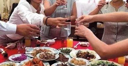 人在什么情況下不宜喝酒？酒喝多了要怎么辦？