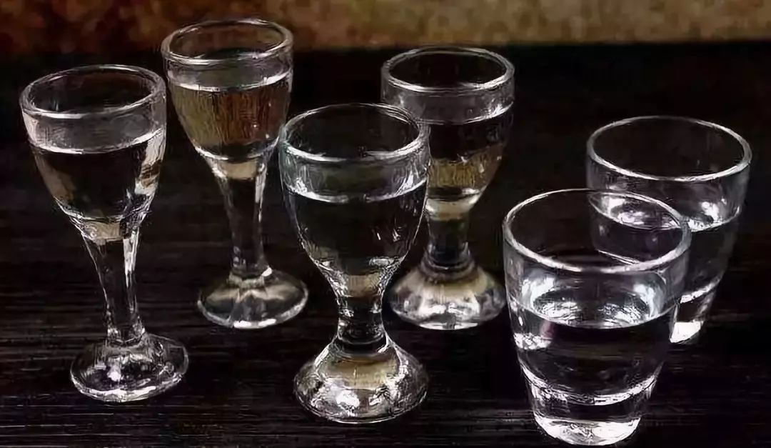 白酒是否具有保健功能？喝白酒注意事項