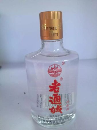 老通城v10濃香白酒(老通城酒v10多少錢一瓶)