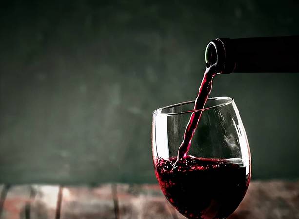 葡萄酒發(fā)酵放在哪最好(葡萄酒發(fā)酵過程的現(xiàn)象)