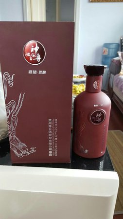 泊頭黑盒十里香酒多少錢一瓶(泊頭十里香酒價格表)