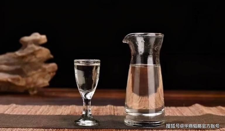 火鍋店喝白酒真實照片(火鍋喝酒真實圖片)