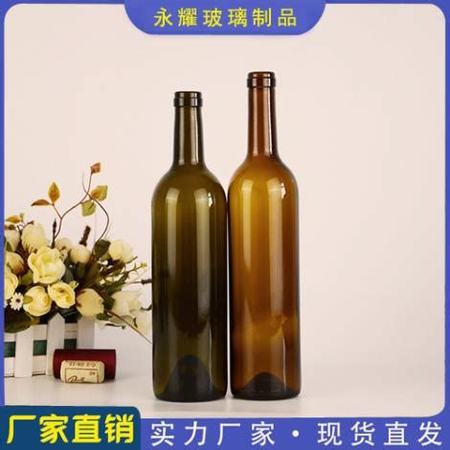 紅瓶的叫承德什么酒圖片,承德酒瓶達人在家辦起酒瓶收藏館