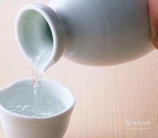 度數(shù)高白酒和度數(shù)低的哪個好,還是喝酒度低的酒好呢